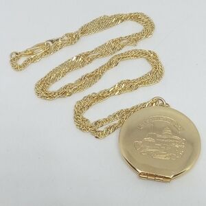 * Washington DC Locket pendant gold tone 14K GP twist chain necklace